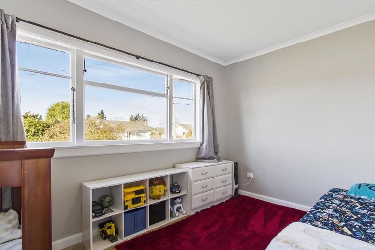 Photo of property in 14 Edward Street, Waimate, 7924