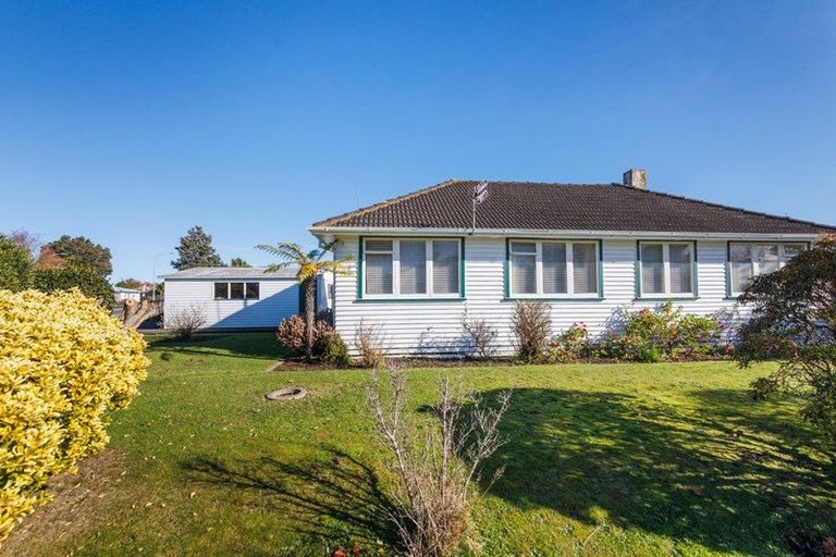 Photo of property in 2 Rochester Street, Awapuni, Palmerston North, 4412