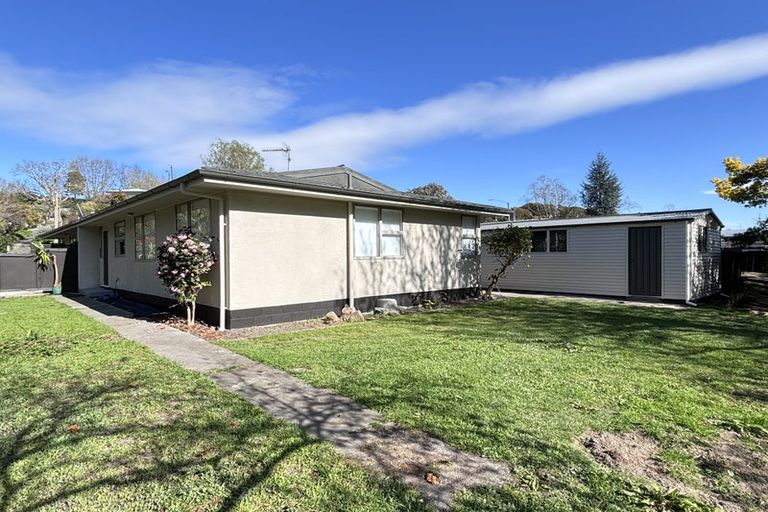 Photo of property in 19 Keirunga Road, Havelock North, 4130