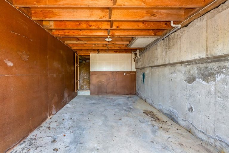 Photo of property in 30a The Track, Plimmerton, Porirua, 5026