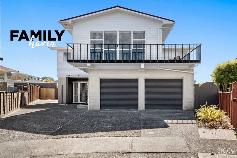 Photo of property in 5 Ferretti Grove, Avalon, Lower Hutt, 5011