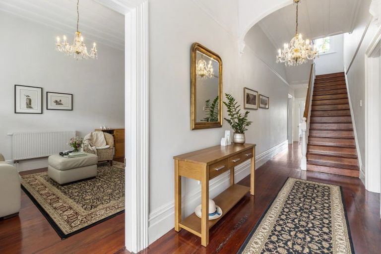 Photo of property in 3 Kerr Street, Devonport, Auckland, 0624