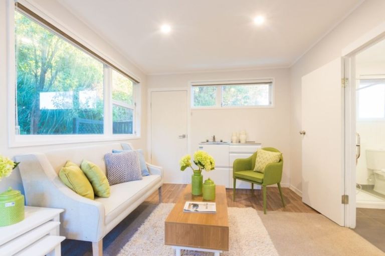 Photo of property in 176 Ti Rakau Drive, Pakuranga Heights, Auckland, 2010