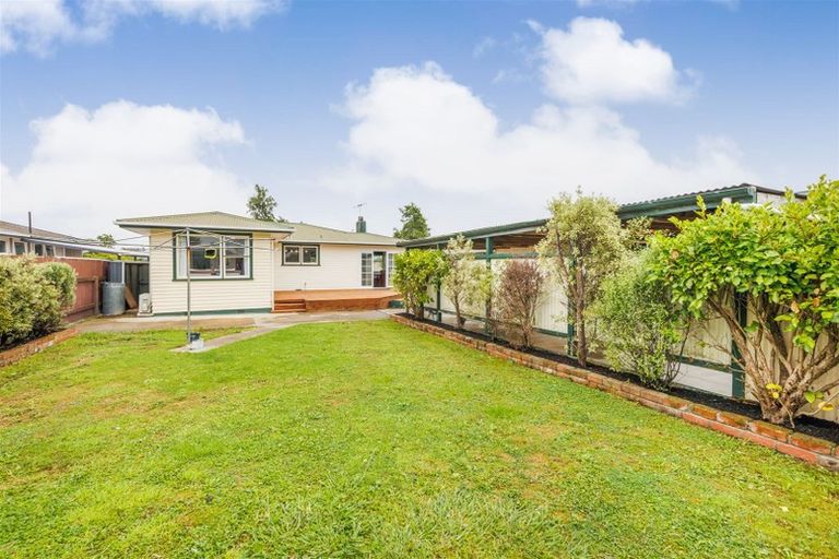 Photo of property in 27 Aspiring Avenue, Milson, Palmerston North, 4414