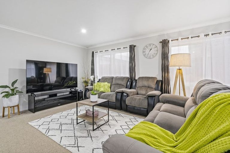 Photo of property in 22 Te Toru Street, Taita, Lower Hutt, 5011