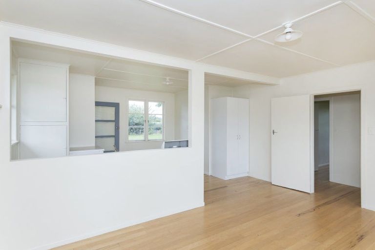 Photo of property in 12 Hetata Street, Whatatutu, Te Karaka, 4094