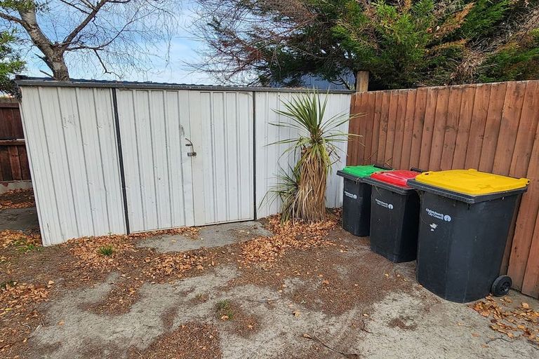 Photo of property in 90 Cuffs Road, Wainoni, Christchurch, 8061