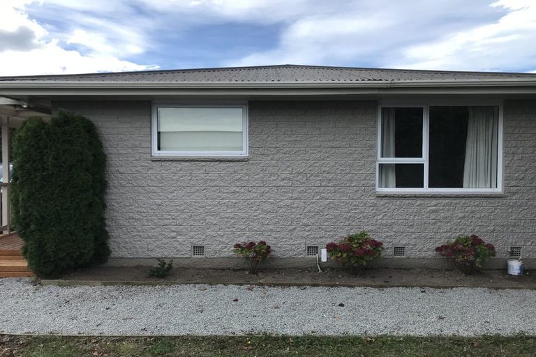 Photo of property in 33 Fern Drive, Halswell, Christchurch, 8025