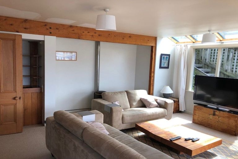 Photo of property in 63 Houghton Bay Road, Houghton Bay, Wellington, 6023