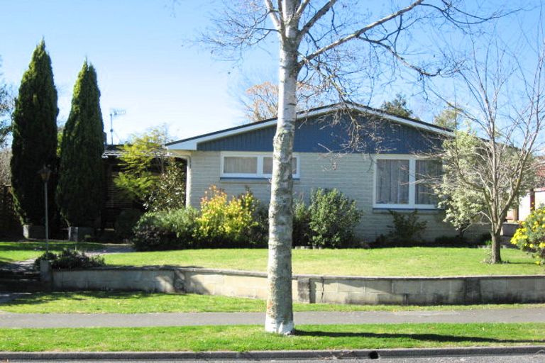Photo of property in 23 James Cook Street, Havelock North, 4130