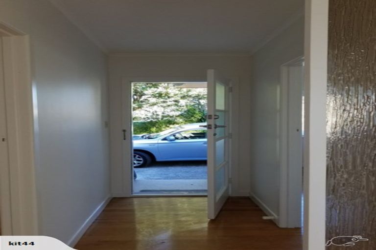 Photo of property in 1/84 College Road, Northcote, Auckland, 0627