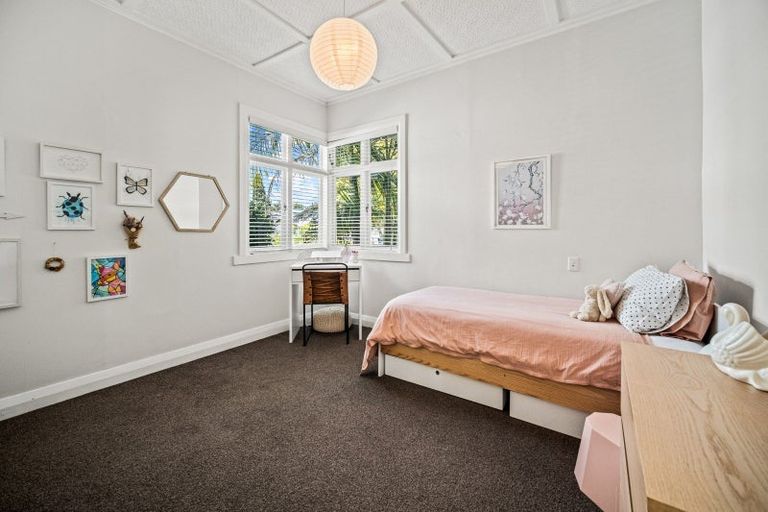 Photo of property in 35 Formby Avenue, Point Chevalier, Auckland, 1022