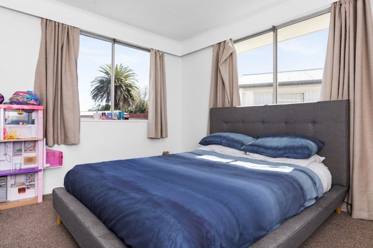 Photo of property in 137 Riverbend Road, Onekawa, Napier, 4110