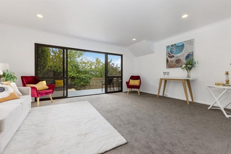 Photo of property in 2/54 Alexander Street, Cockle Bay, Auckland, 2014