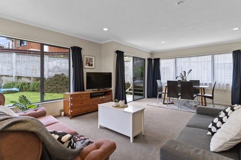 Photo of property in 11a Warwick Place, Brookfield, Tauranga, 3110