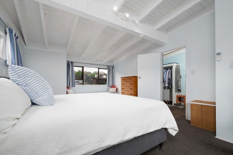 Photo of property in 40 Kent Terrace, Taradale, Napier, 4112