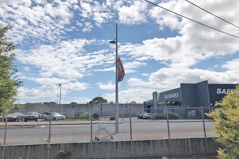 Photo of property in 10 Chapel Street, Papakura, 2110