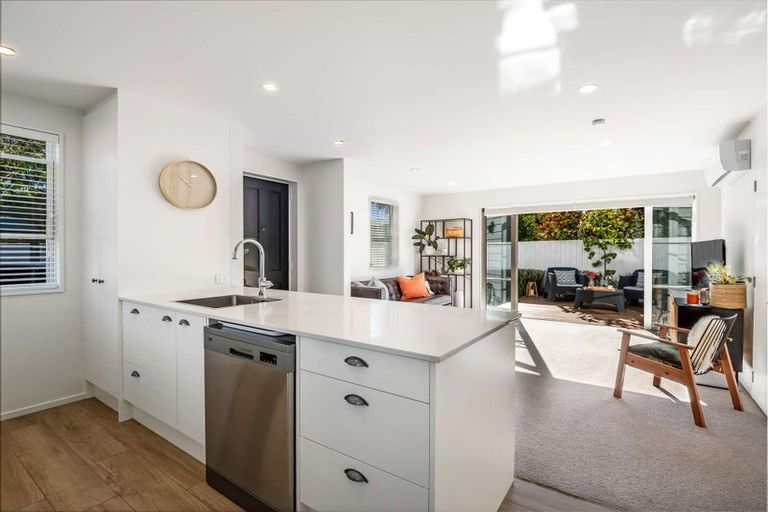 Photo of property in 1/26 Devon Street, Sydenham, Christchurch, 8023