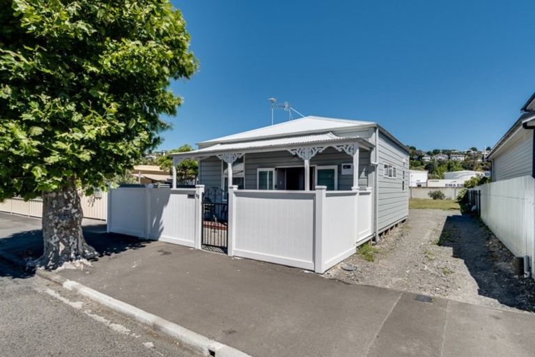 Photo of property in 83 Waghorne Street, Ahuriri, Napier, 4110
