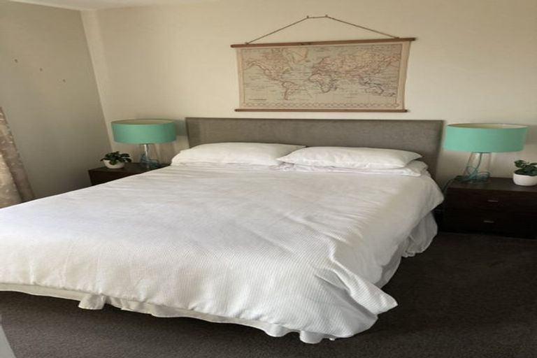 Photo of property in 16a Dunsford Close, Halswell, Christchurch, 8025