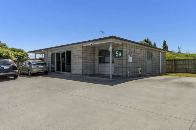 Photo of property in 3a Windermere Drive, Poike, Tauranga, 3112