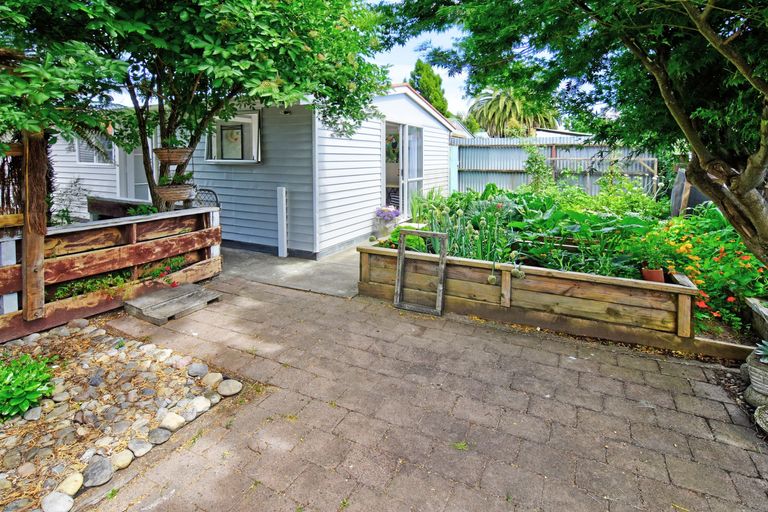 Photo of property in 24 Fergusson Street, Solway, Masterton, 5810