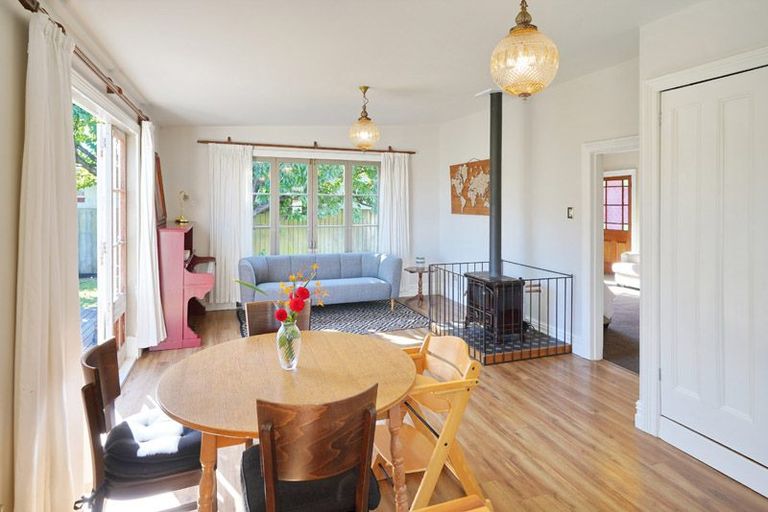 Photo of property in 11 Isabella Place, Waltham, Christchurch, 8011