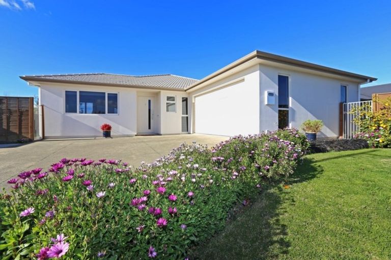 Photo of property in 10 Waimea Way, Poraiti, Napier, 4112