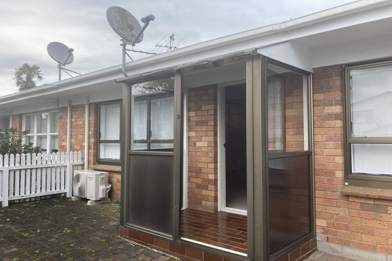 Photo of property in 3/32 Browns Road, Manurewa, Auckland, 2102