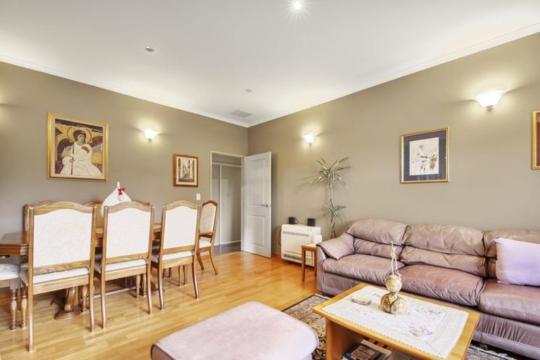 Photo of property in 70f Avonhead Road, Avonhead, Christchurch, 8042