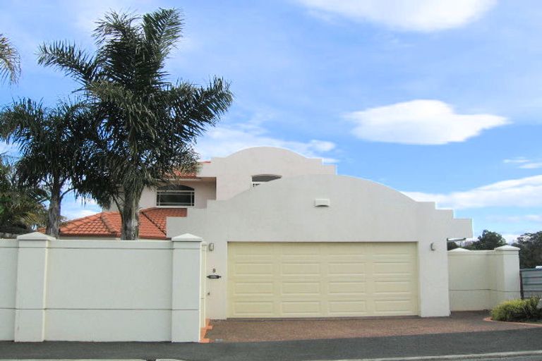 Photo of property in 8 Selwyn Road, Hospital Hill, Napier, 4110