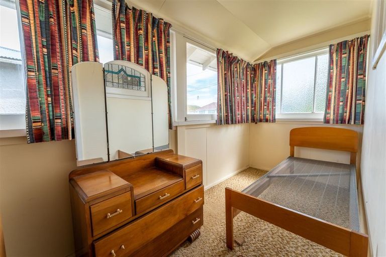 Photo of property in 33 Caledonian Road, Oamaru North, Oamaru, 9400