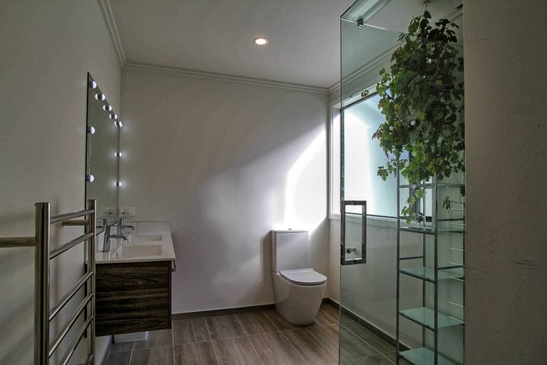 Photo of property in 3 Frances Bryers Road, Hobsonville, Auckland, 0616