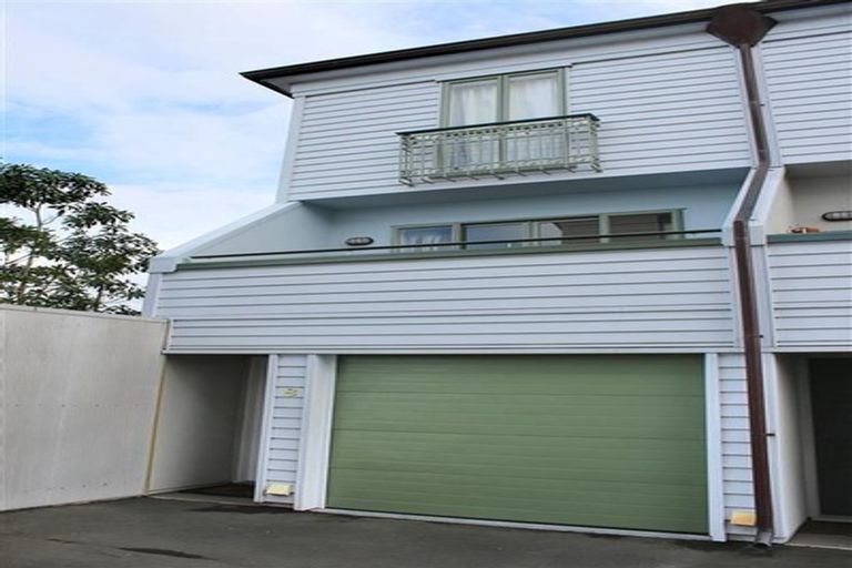 Photo of property in 8/10 Ruru Street, Eden Terrace, Auckland, 1021