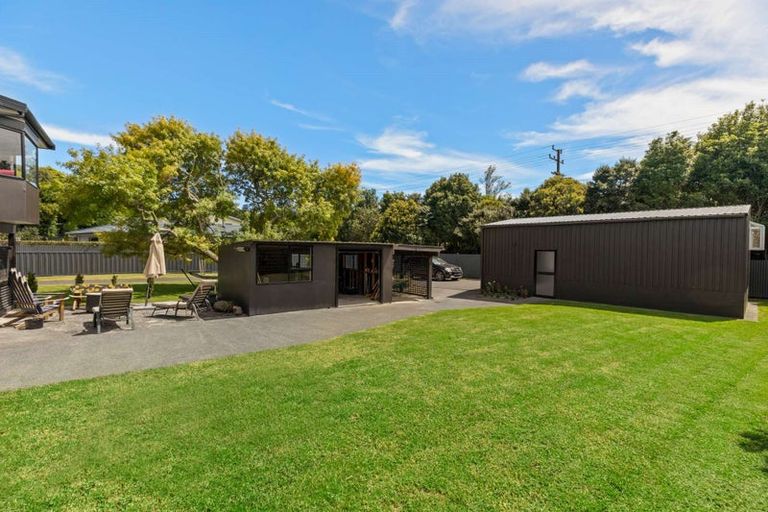 Photo of property in 16 Rossiter Avenue, Waiuku, 2123