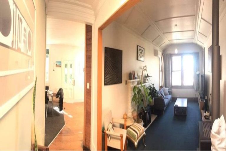 Photo of property in 35 Shakespeare Road, Bluff Hill, Napier, 4110