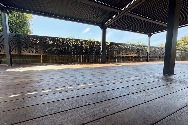 Photo of property in 2 Cottesmore Place, Huntington Park, Auckland, 2013