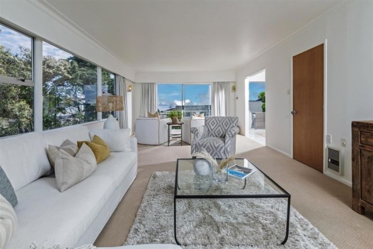 Photo of property in 8a Hauraki Road, Hauraki, Auckland, 0622