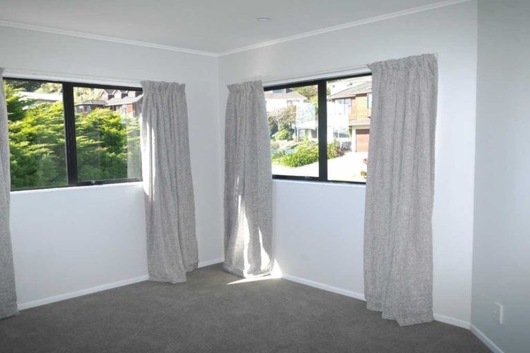 Photo of property in 94 Woodman Drive, Tawa, Wellington, 5028