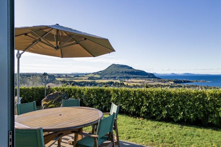 Photo of property in 15 Ngapera Way, Omori, Turangi, 3381