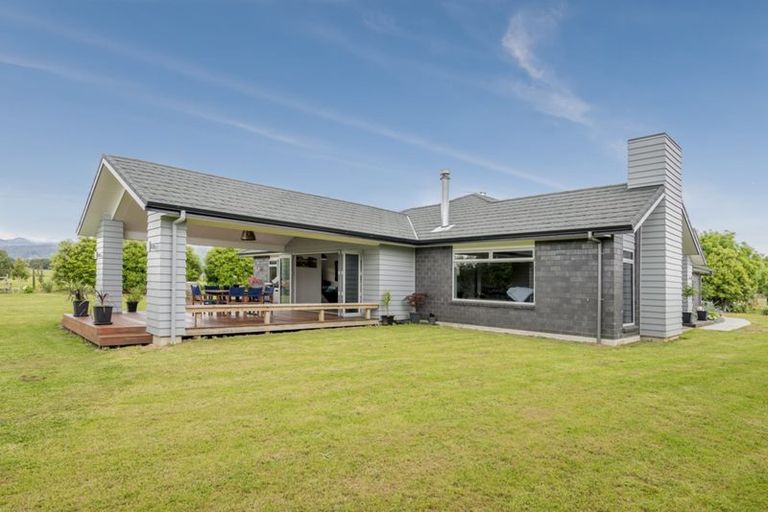 Photo of property in 5 Pinot Crescent, Ohau, Levin, 5570