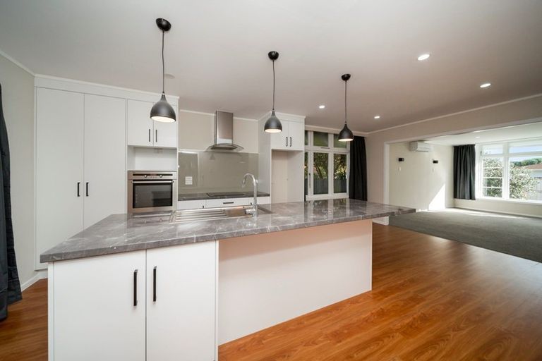 Photo of property in 84 Albion Street, Hawera, 4610