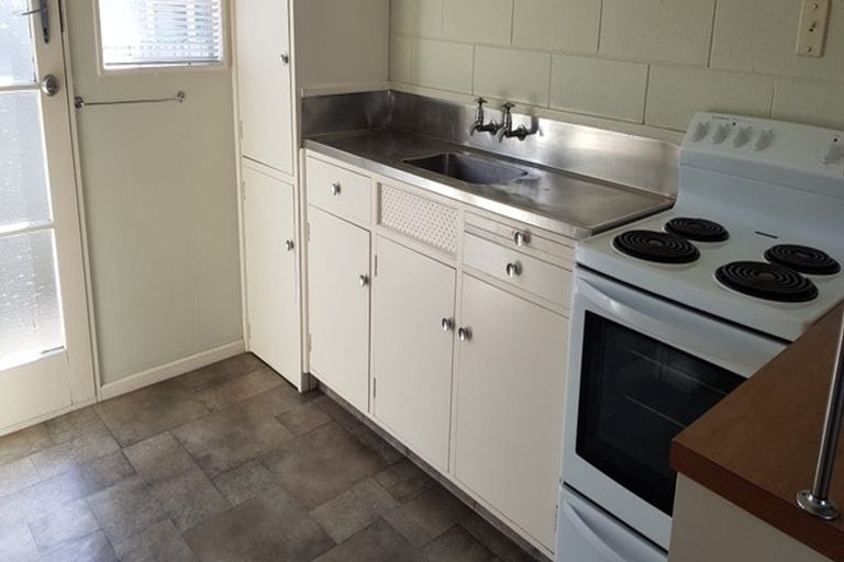 Photo of property in 3/305 Ferguson Street, Palmerston North, 4410