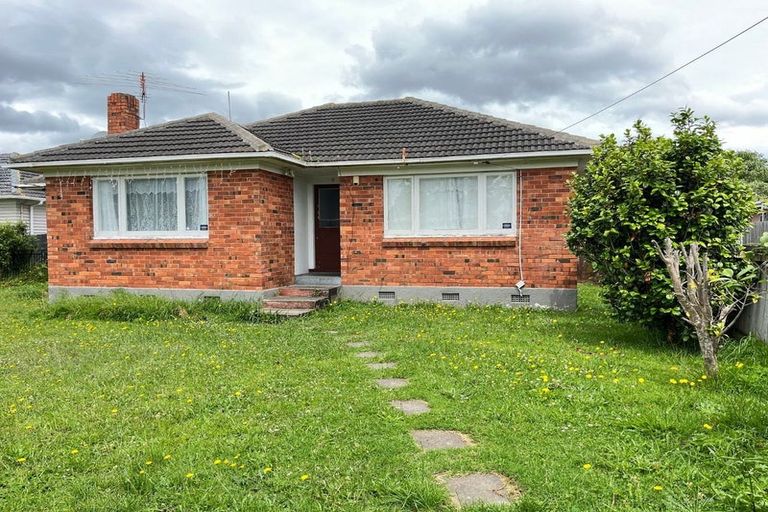 Photo of property in 1/76 Sutton Crescent, Papakura, 2110