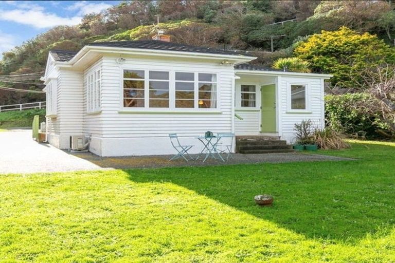 Photo of property in 16 Athens Street, Miramar, Wellington, 6022