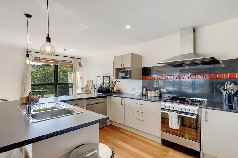 Photo of property in 14 Downes Street, Titahi Bay, Porirua, 5022