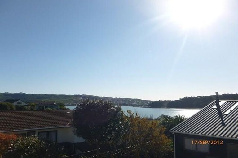 Photo of property in 3 Langwell Place, Papakowhai, Porirua, 5024