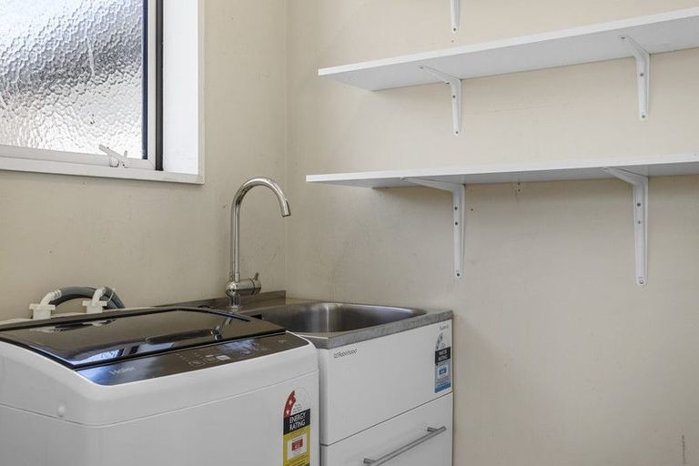 Photo of property in 16 Blakeley Place, Kaiapoi, 7630