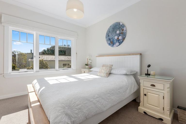 Photo of property in 24 Walter Road, Lowry Bay, Lower Hutt, 5013