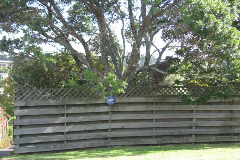 Photo of property in 1/518 Beach Road, Murrays Bay, Auckland, 0630